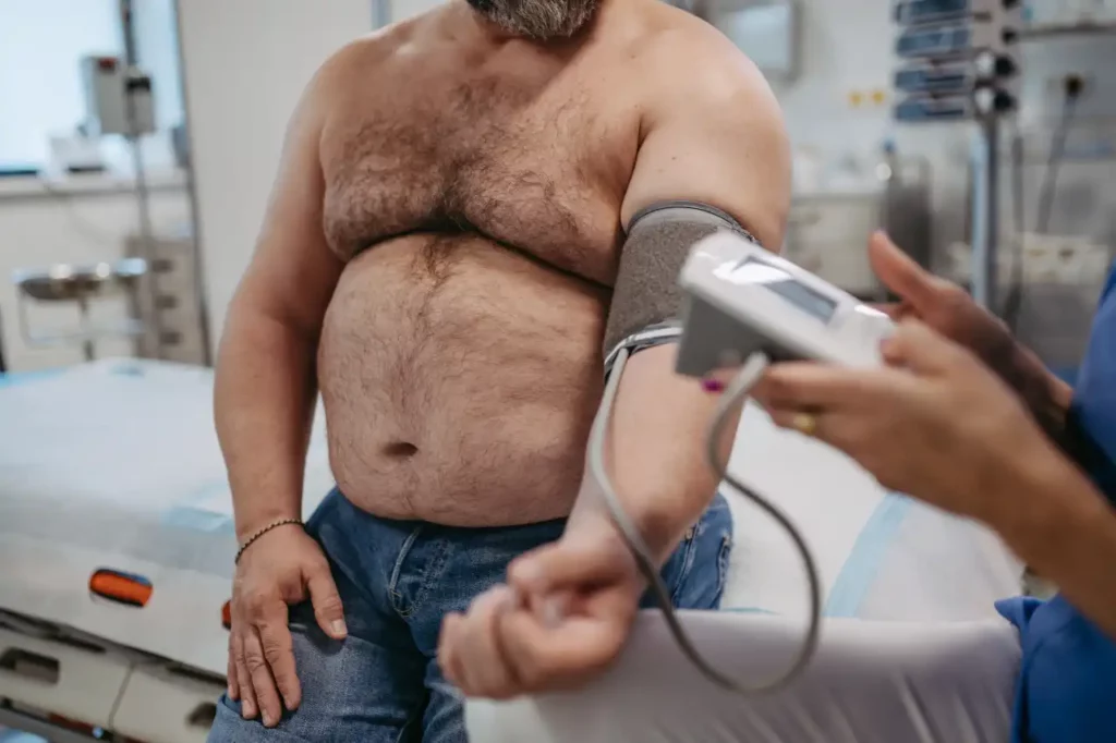 Mann Blutdruck Messung