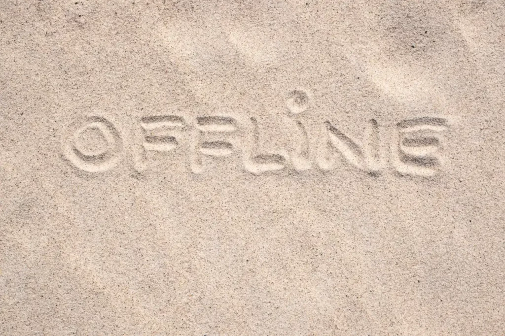 Schriftzug Offline Sand