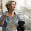 Frau Vor Ventilator