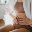 Frau Beschwerde Menstruation